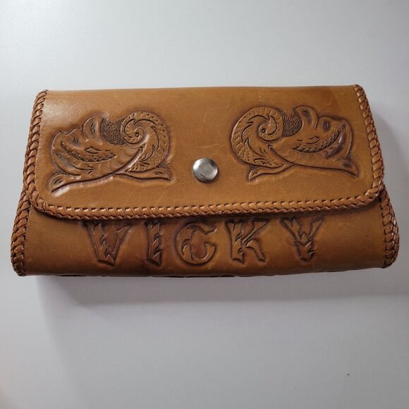 Leather Wallet Etched Vicky Brown Flowers Bird Snap Stitched Edge 9 Inches Wide - Picture 9 of 9